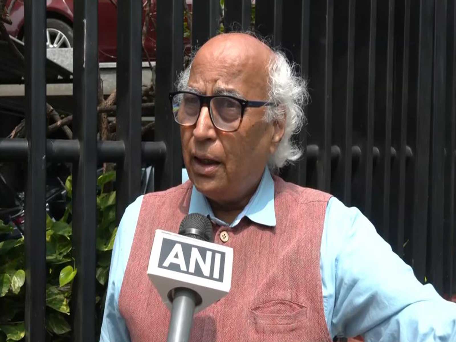 IIT Bombay alumnus Sudheendra Kulkarni (Photo/ANI)