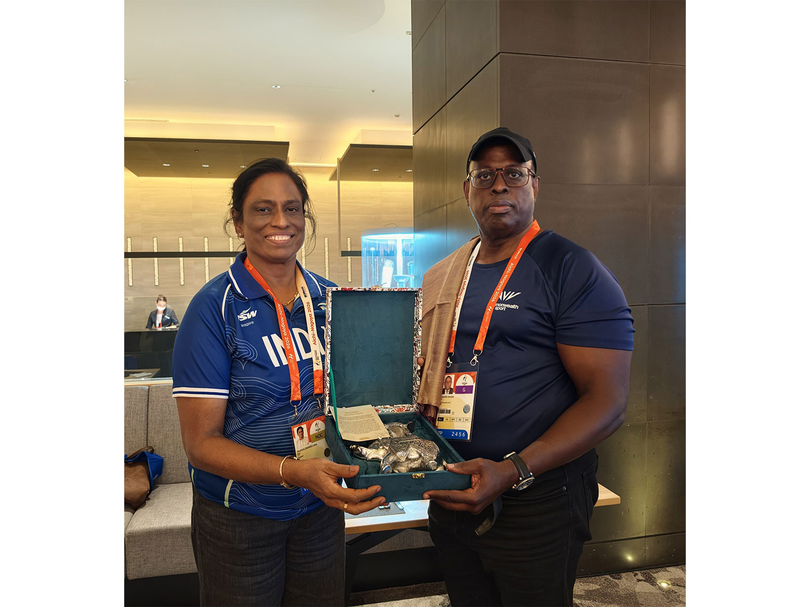 PT Usha (L) and Donald Rukare (R). (Photo: X/@PTUshaOfficial)