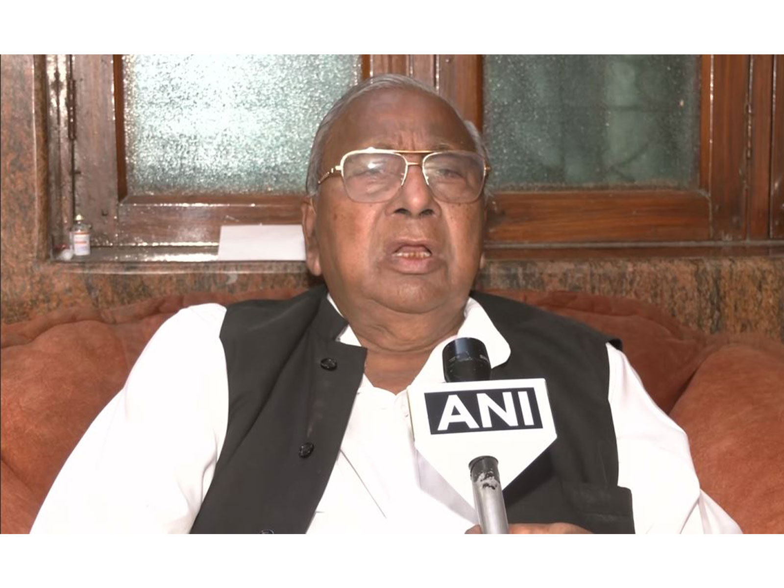 Senior Congress leader V Hanumanth Rao (Photo/ANI)