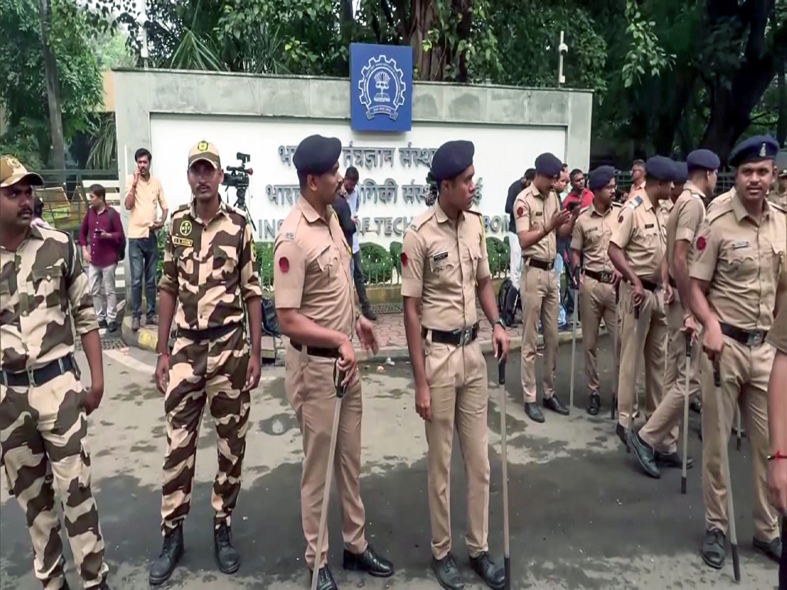 High security at IIT Bombay campus (Photo/ANI)