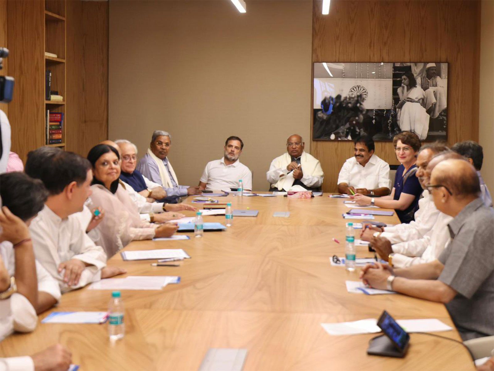 Congress leaders at an earlier CWC meet (File Photo/x/@kharge)