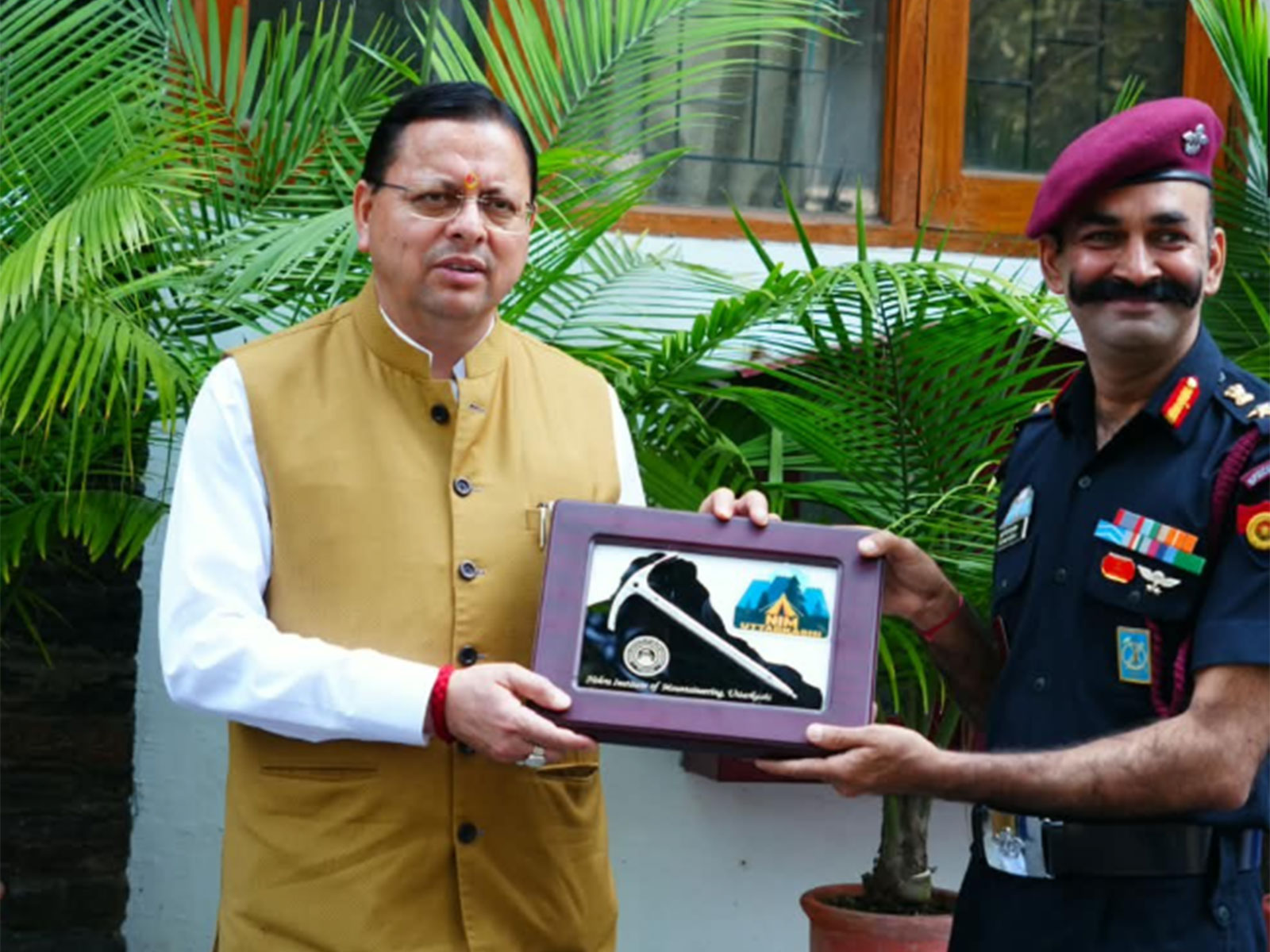 Uttarakhand CM Dhami flags off 4 successful NIM mountaineering expeditions (Photo/
