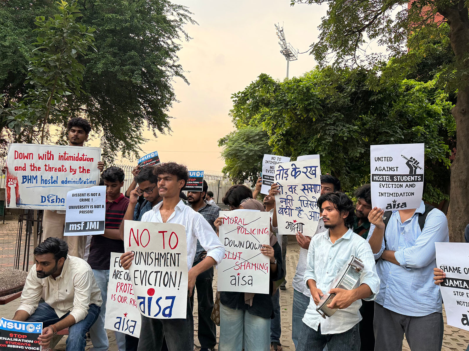 Hundreds of Jamia students protest on eviction notices to women hostellers (Photo/AISA)