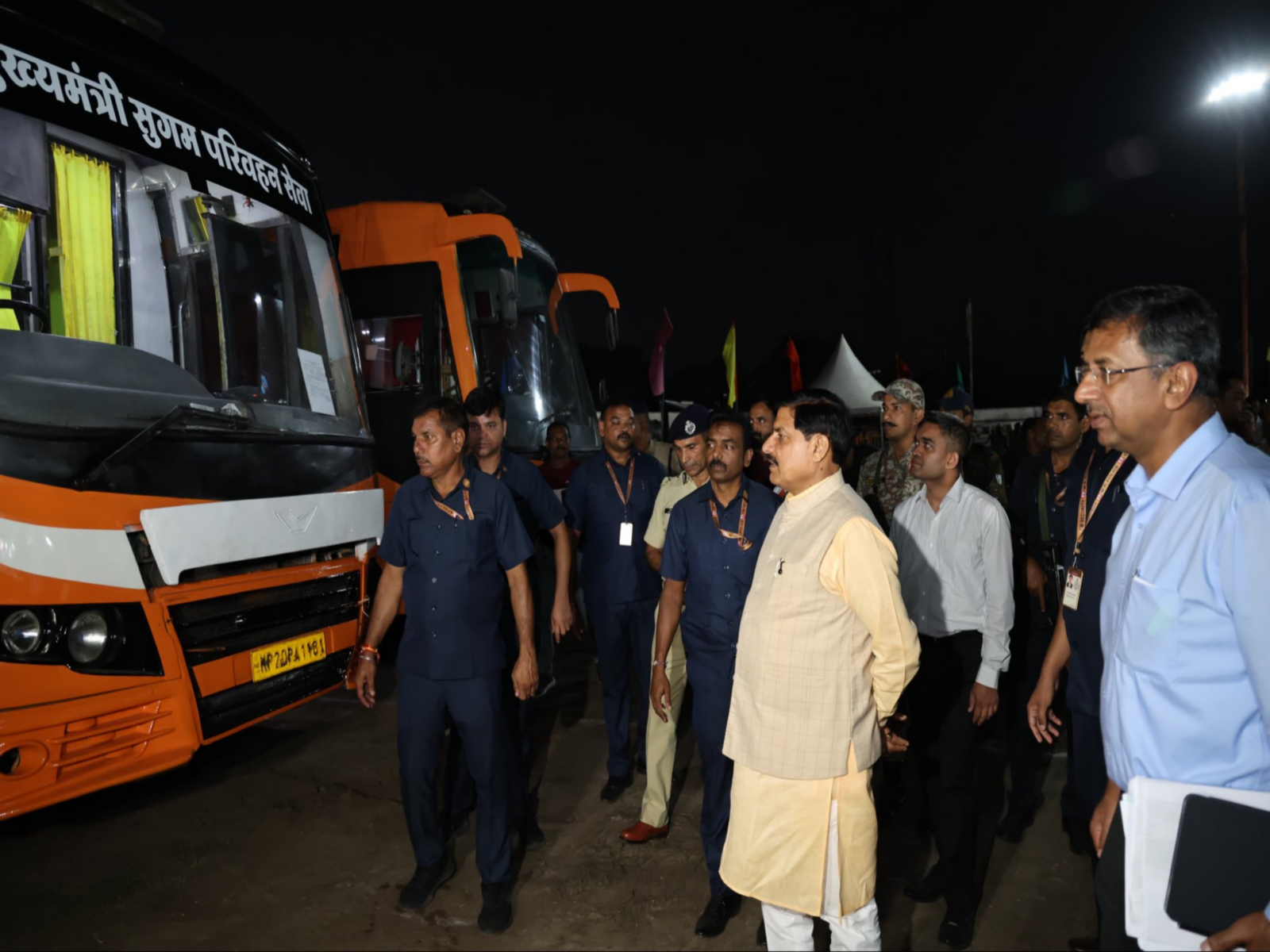 MP CM Mohan Yadav reviews preparations ahead of 'Mukhyamantri Sugam Parivahan Seva’ launch (Photo / X @CMMadhyaPradesh)