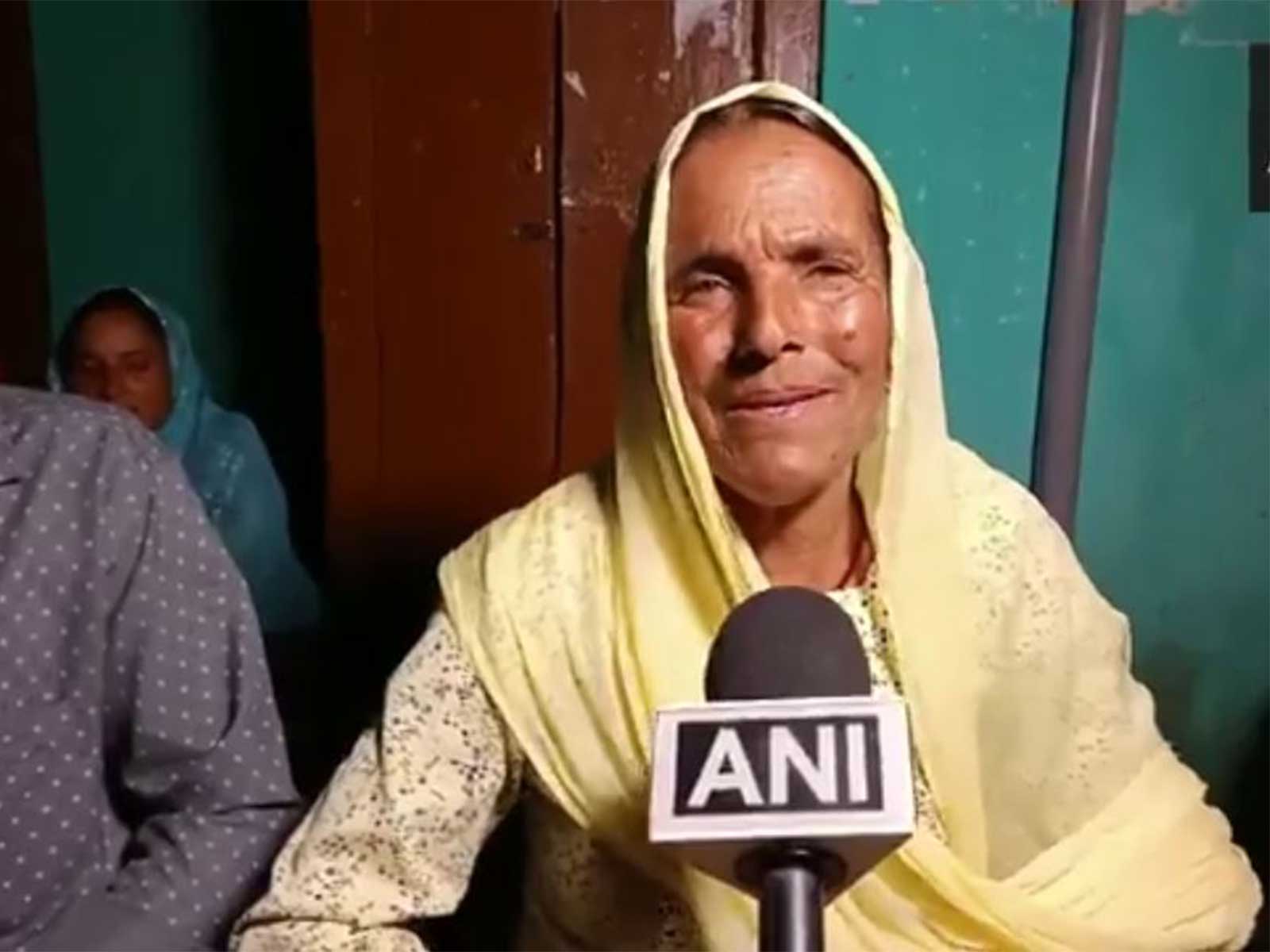 Seema Kumari's mother speaking after her daughter's medal win. (Photo: ANI)