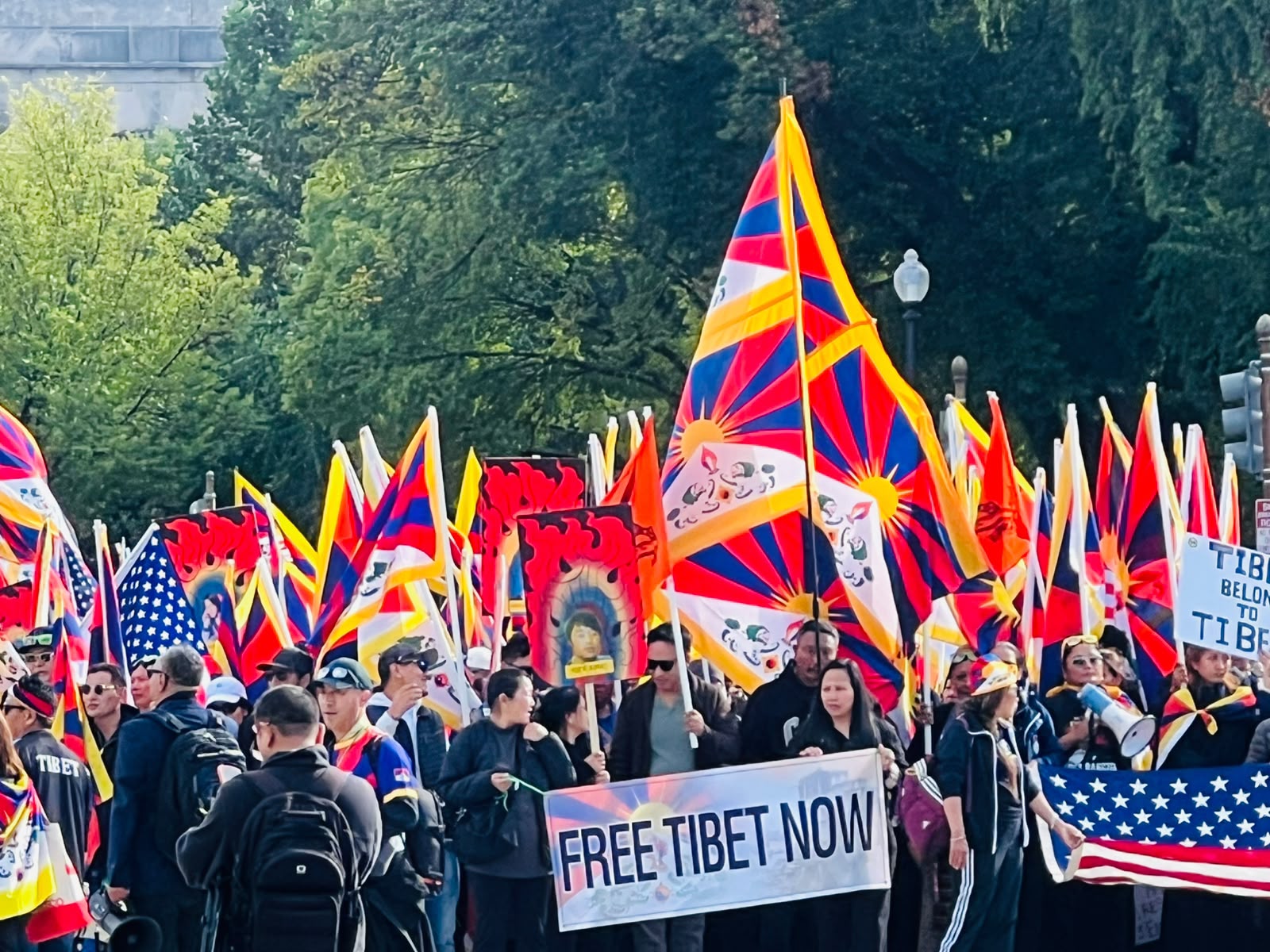 Tibetans, Uyghurs protest Xi’s US visit in Washington (Photo/ANI)