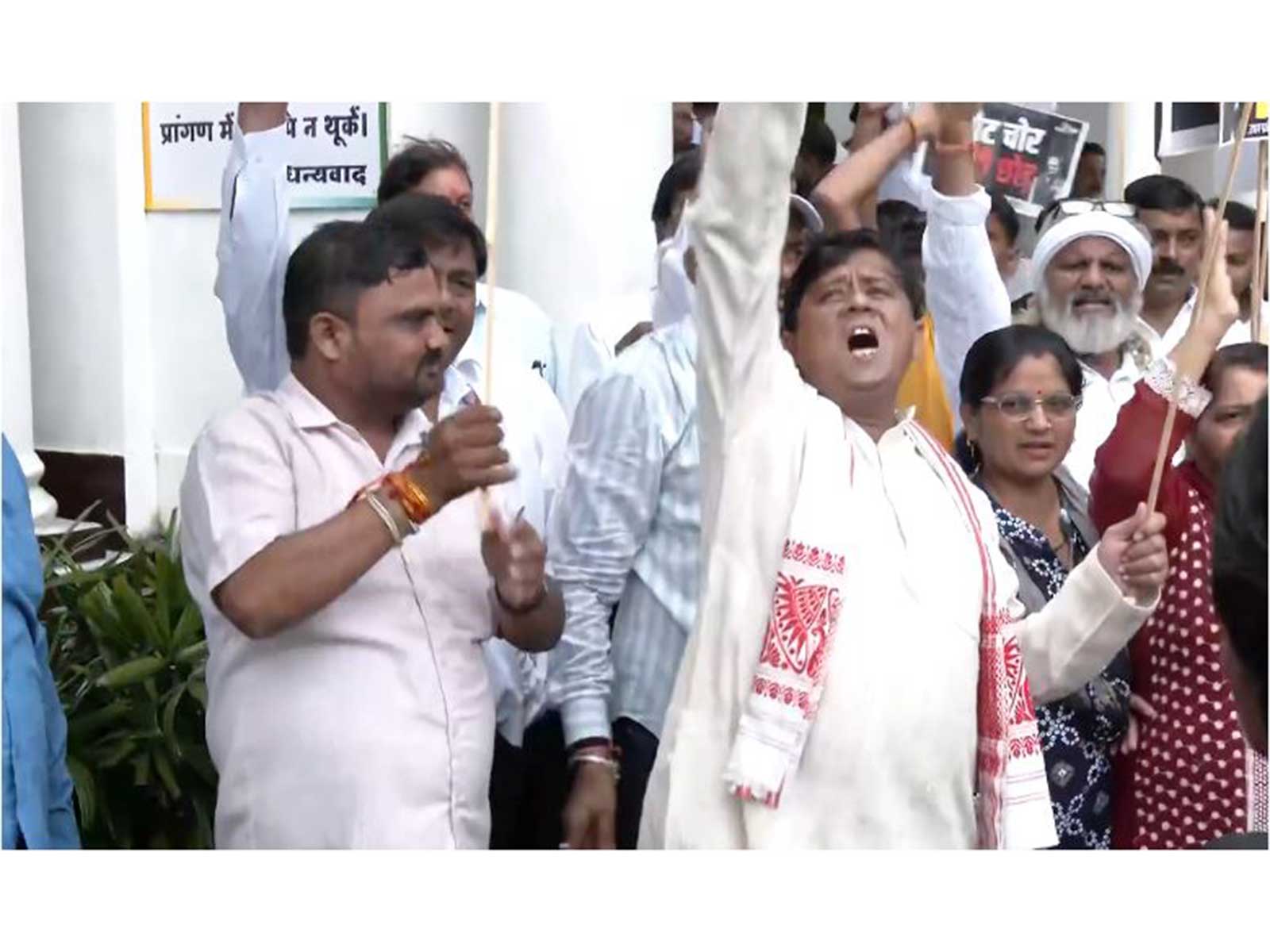 Congress stage protest in Lucknow (Photo/ANI)