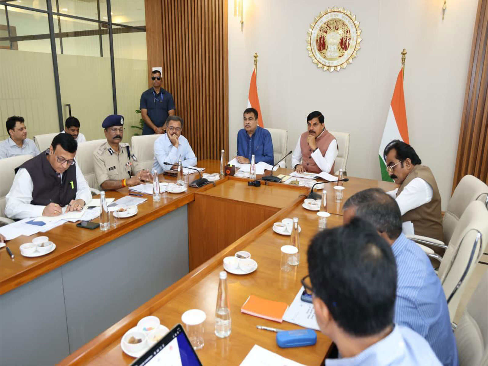 MP CM Mohan Yadav and Union Minister Nitin Gadkari hold review meeting (Photo/CMO)