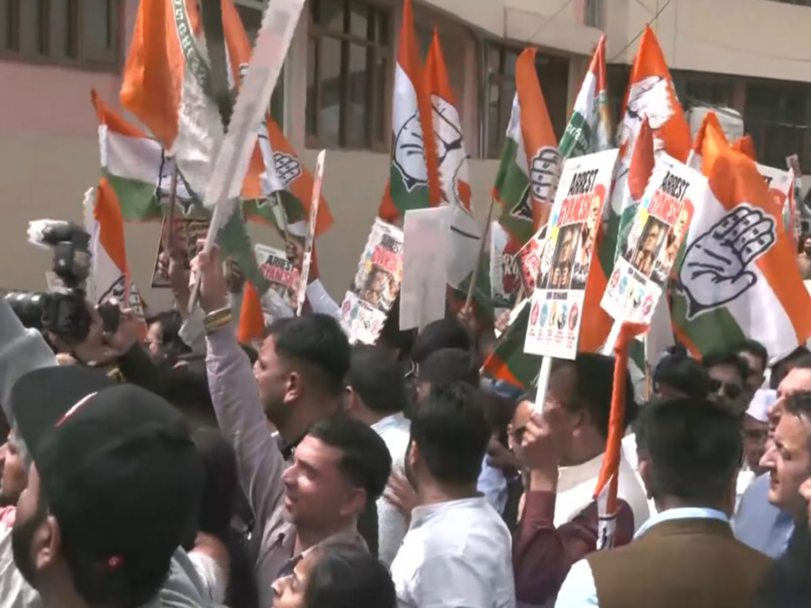 Congress protests in Shimla (Photo/ANI)