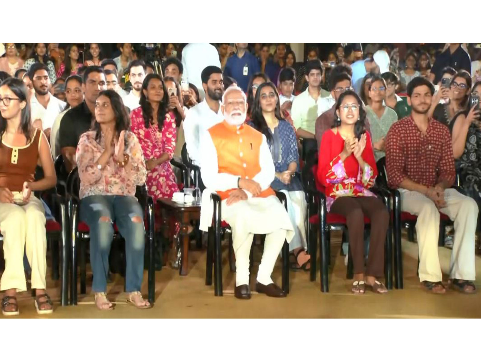 PM Modi attends 'Bhajan Clubbing' at Deen Dayal Upadhyay Park on Pandit Deendayal Upadhyaya's birth anniversary (Photo: DD News)