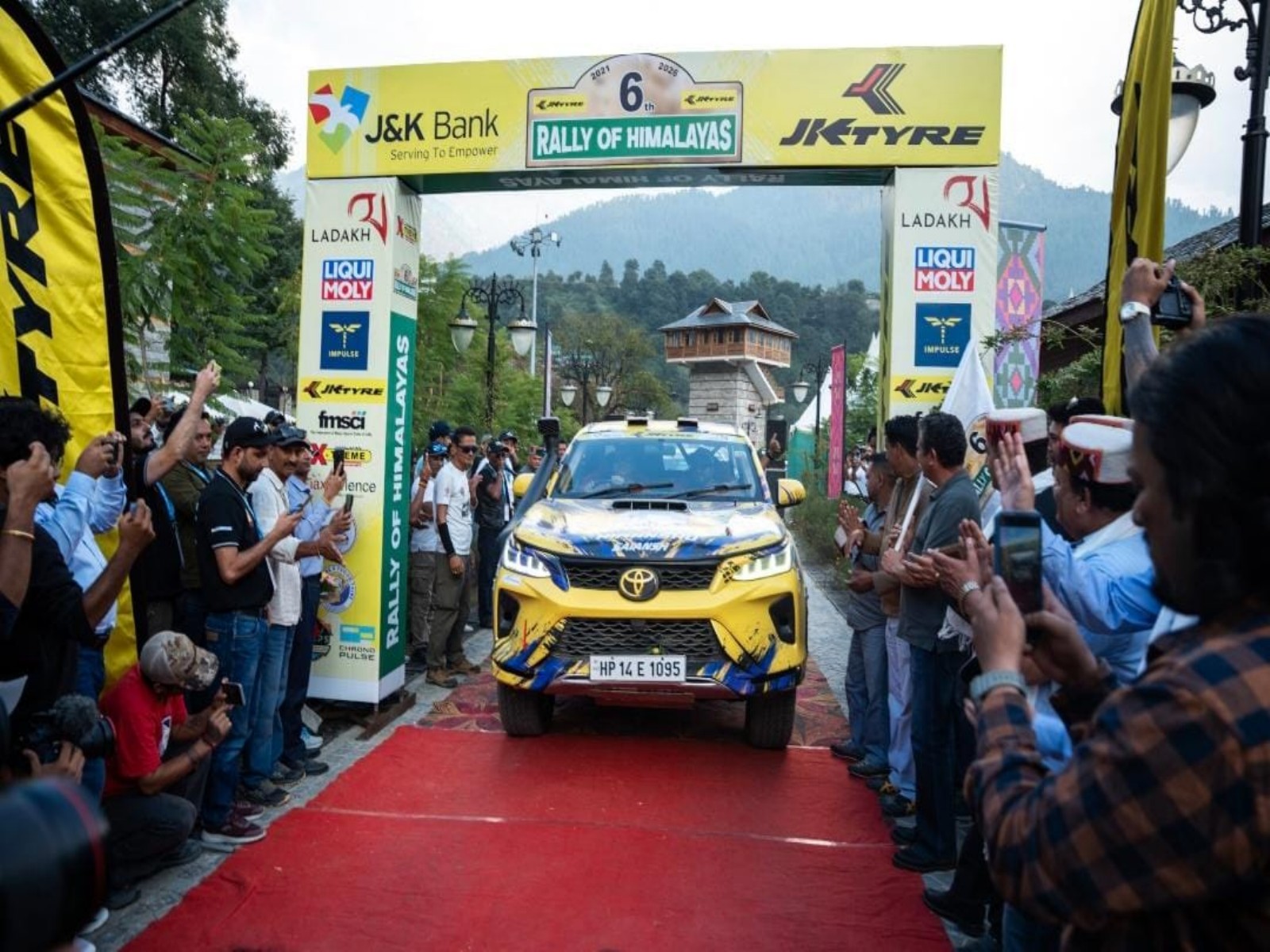 Visual from race's flag-off ceremony (Photo: JK Tyre)