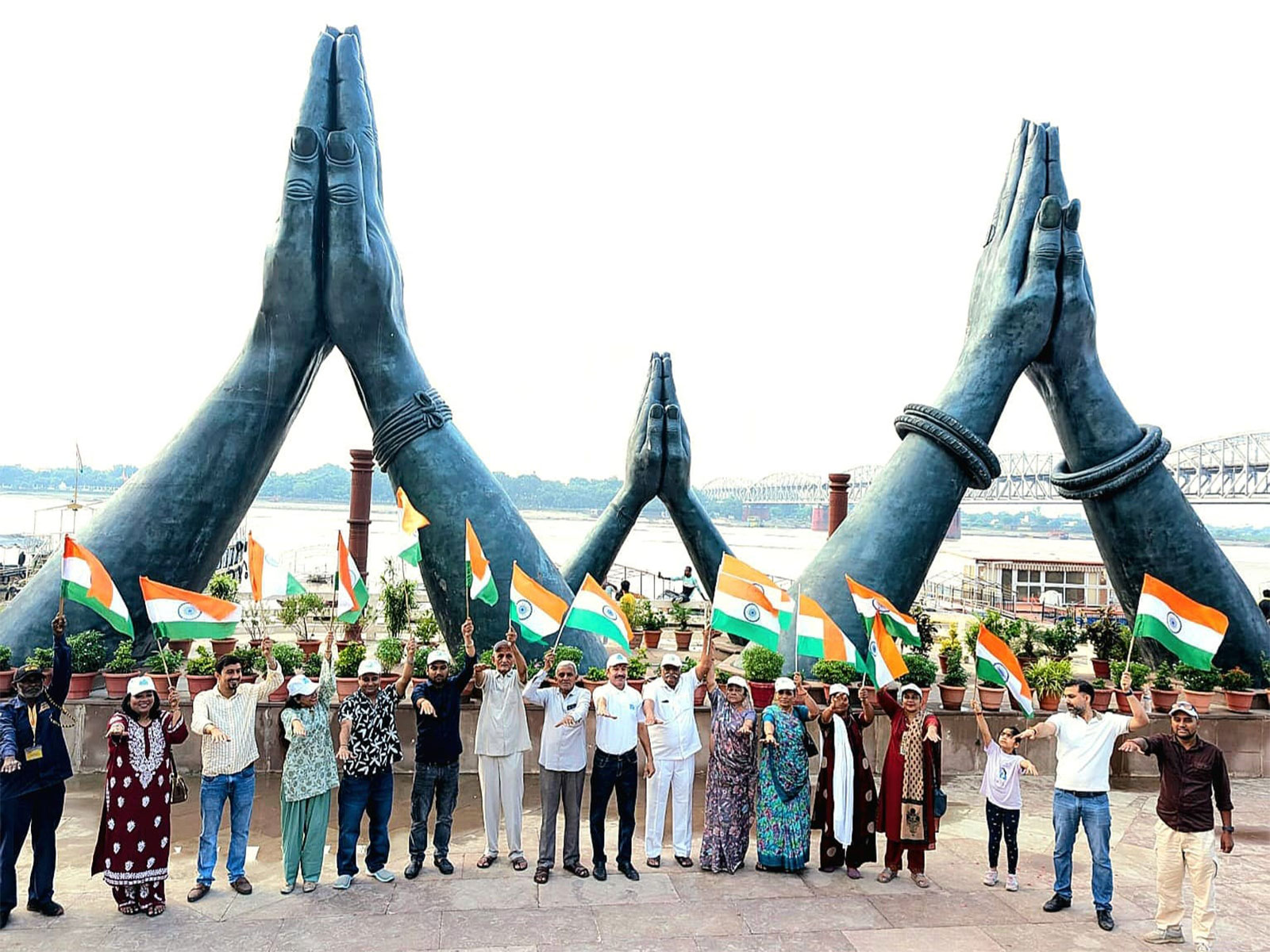 Namami Gange take pledge to clean Ganga river (Photo/Rajesh Shukla) 