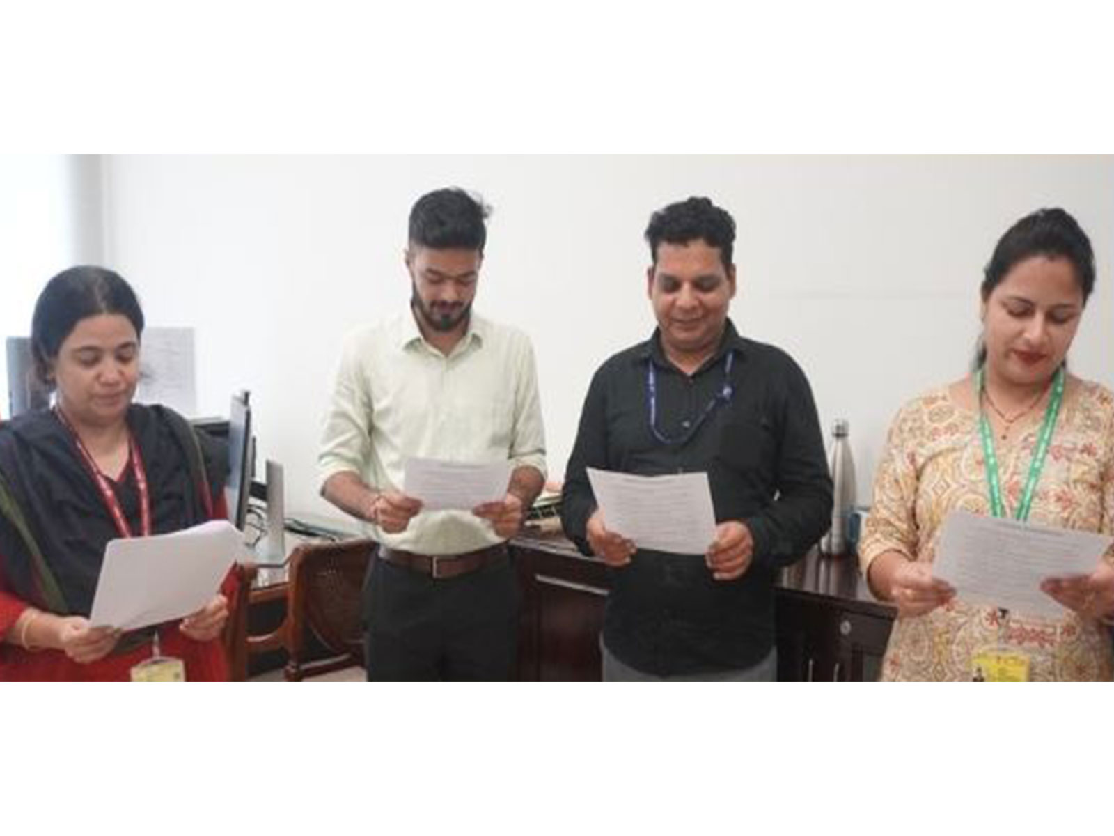 Department of Chemicals and Petrochemicals administered Swachchta Pledge (Photo/@dcpcindia)