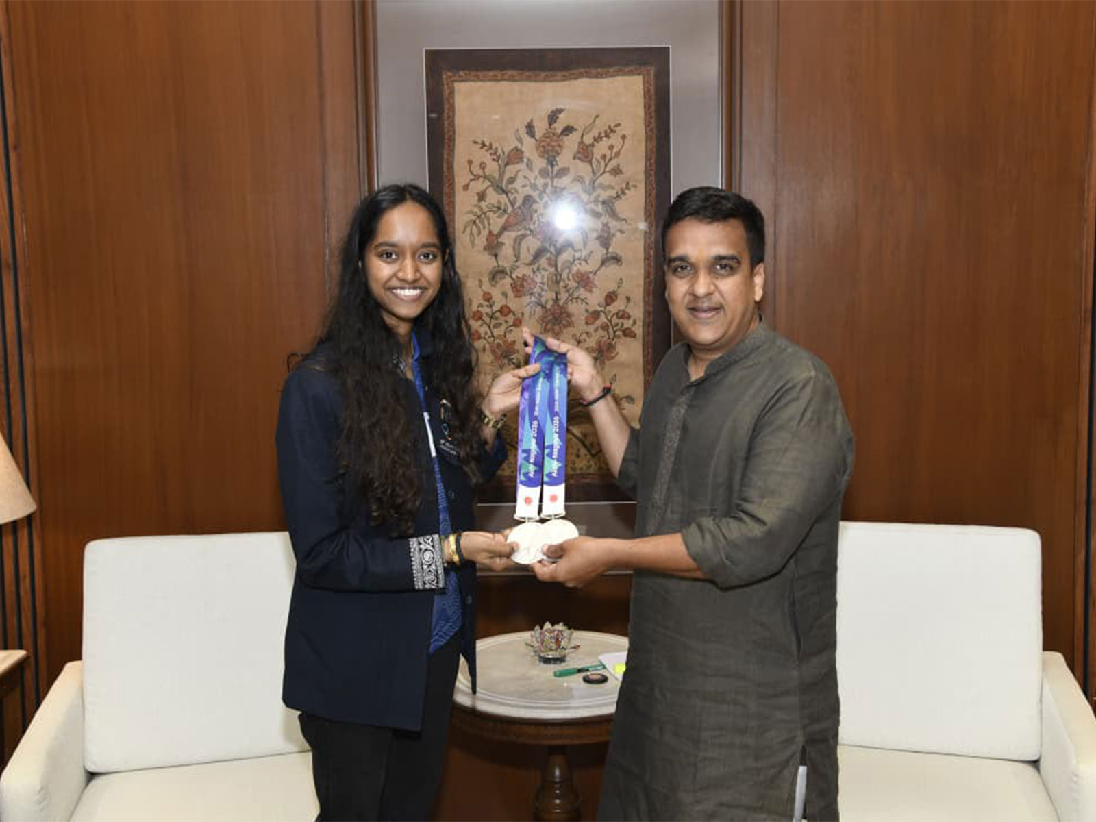 Elavenil Valarivan with Gujarat Deputy CM Harsh Sanghavi. (Photo: Gujarat Deputy CM office)