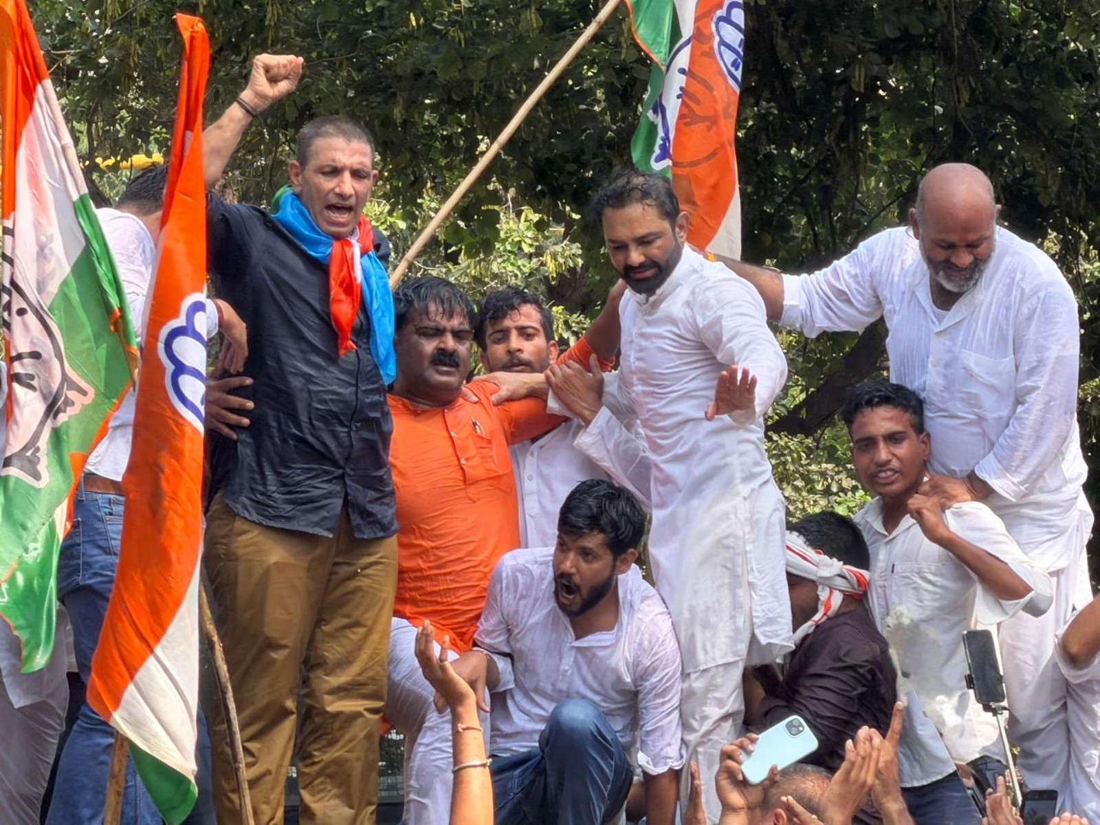 Congress leaders staging protests (Photo/ANI)