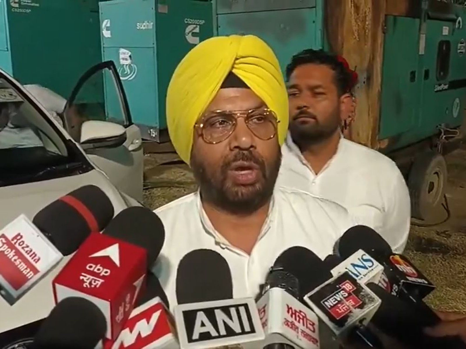 Punjab Minister Harbhajan Singh ETO addresses the 'Jashn-e-Inquilab' event organised to mark Shaheed-e-Azam Bhagat Singh's birth anniversary in Ludhiana. (Photo: ANI)