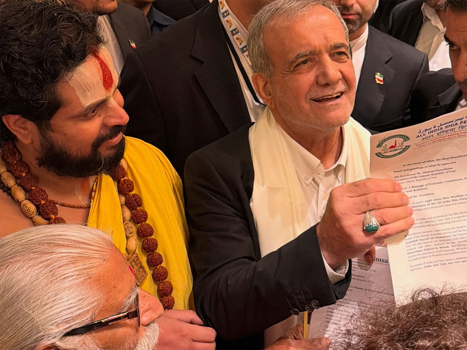 Jagadguru Satishacharya with Iranian President Pezeshkian (Photo/X@jagadguru_g)