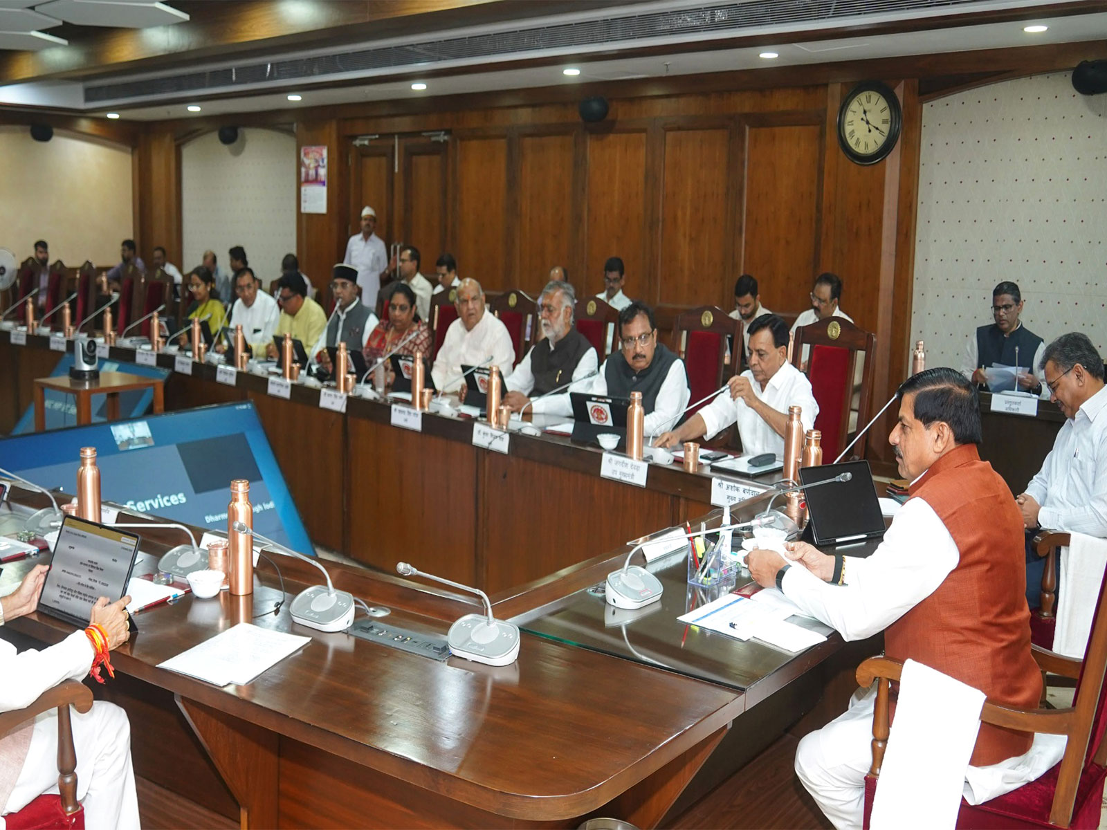 MP CM Mohan Yadav is chairing the cabinet meeting (Photo/DPR)