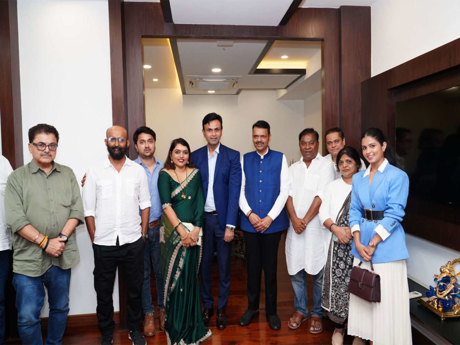 ‘Gondhal’ team meets Maharashtra CM Devendra Fadnavis (Photo/Team ‘Gondhal’)