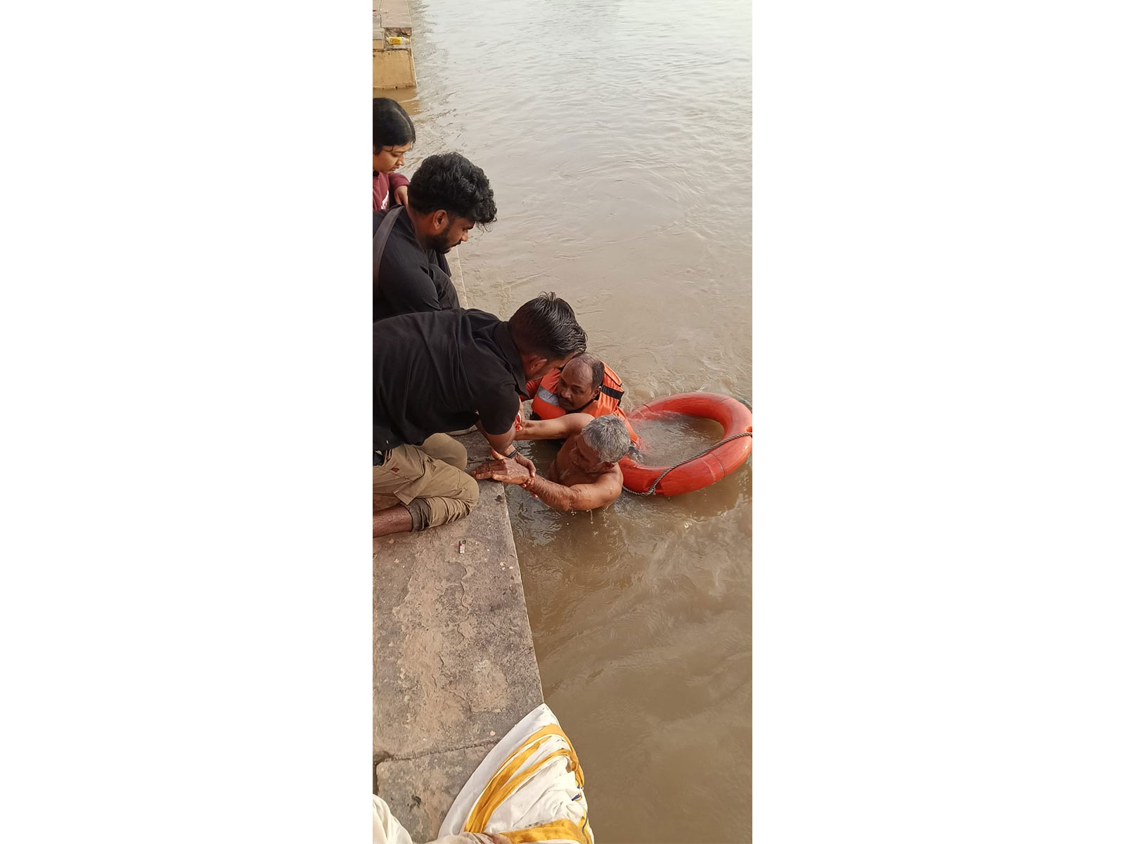 63-year-old man rescued from Dandi Ghat by NDRF (Photo/ANI)