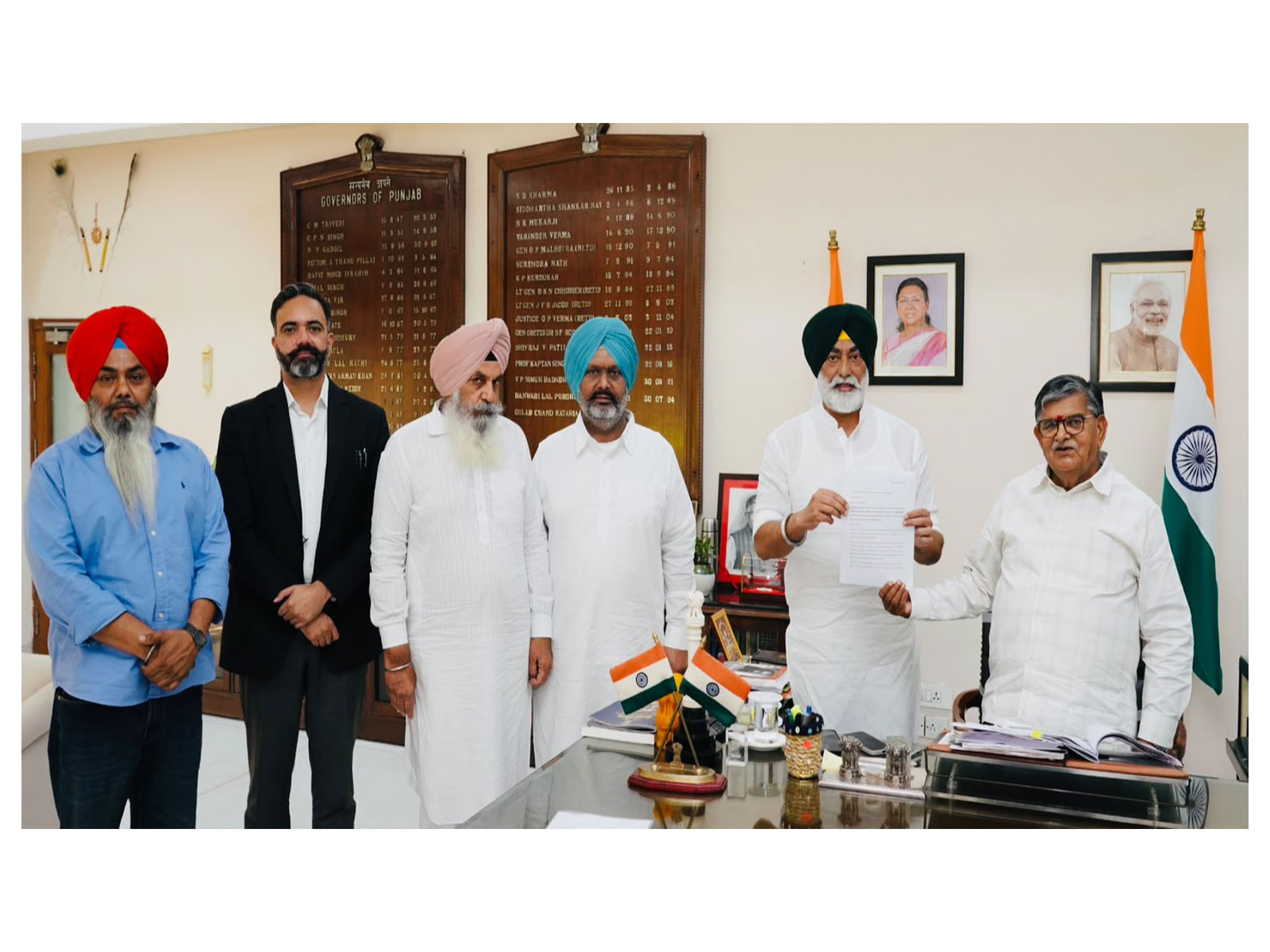Congress' Sukhpal Singh Khaira writes to Punjab Governor Kataria (Photo: Punjab/Congress)