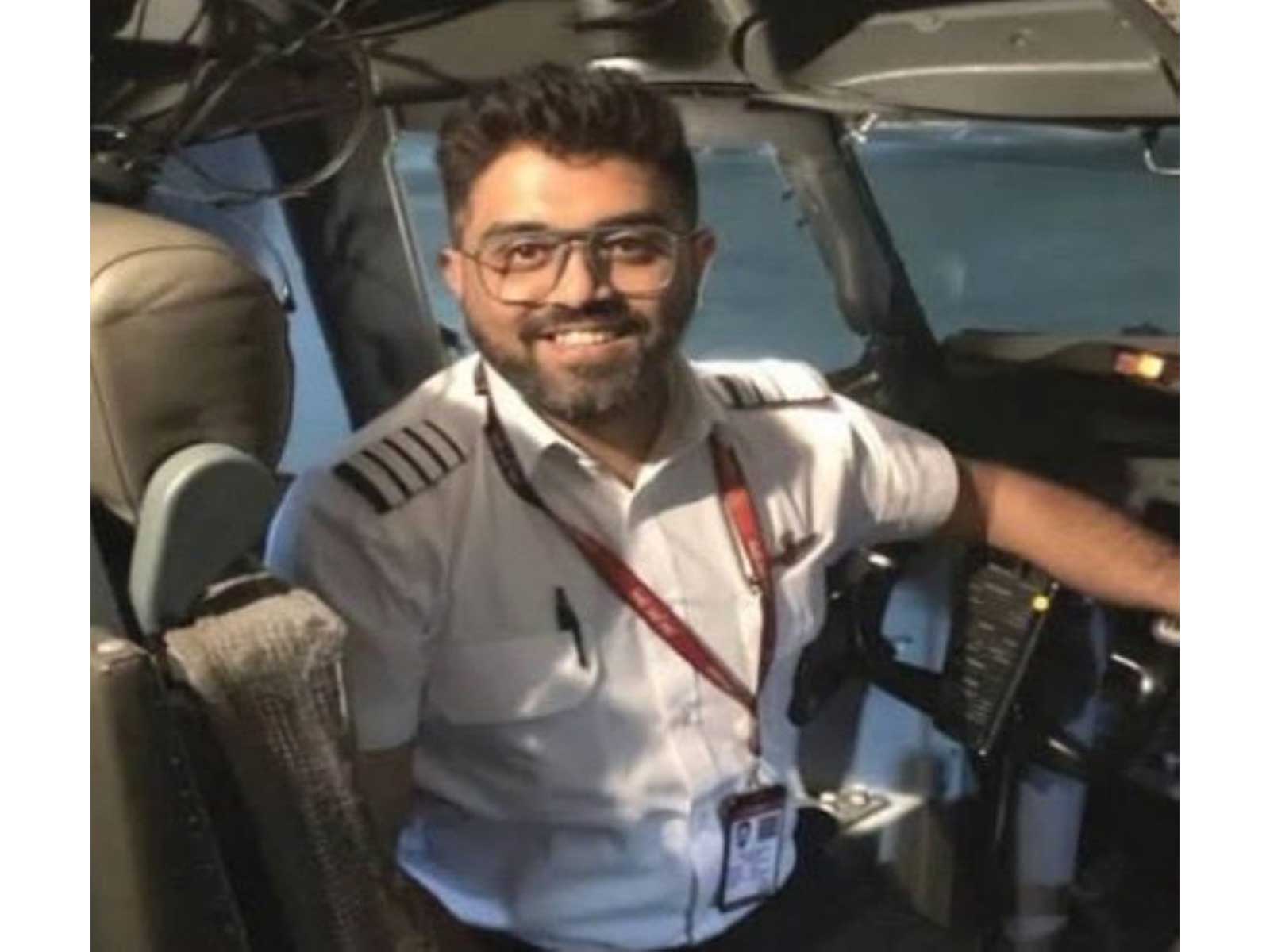 India pilot captain Smit Machchhar (Photo: @indemtel)