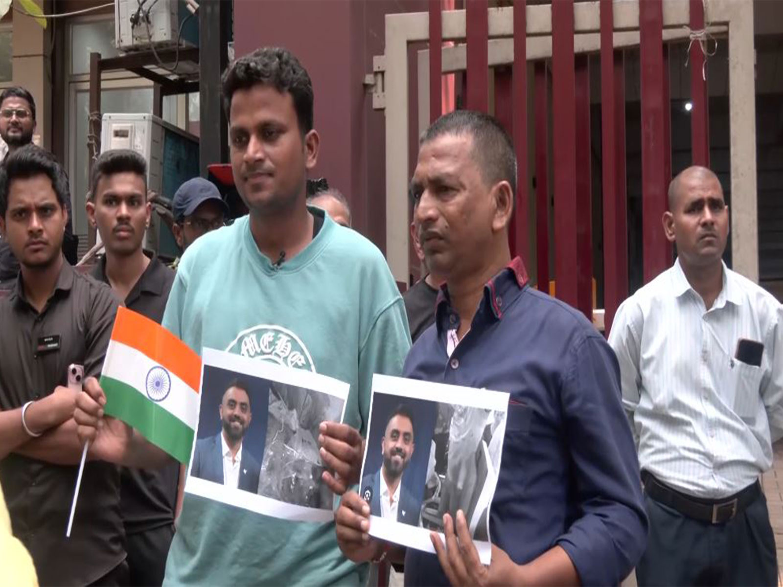 Supporters hail Captain Smit Machchhar as 'real hero' (Photo/ ANI)