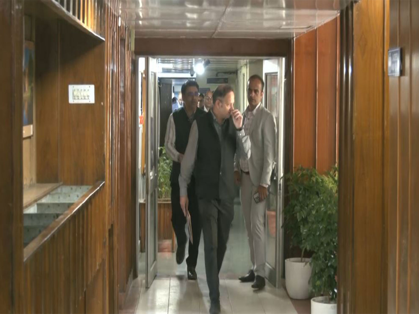 Central team reviews Himachal Pradesh disaster damage (Photo/ANI) 