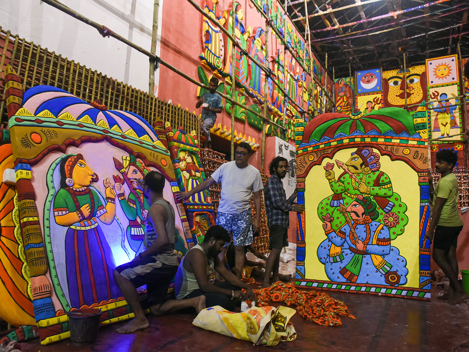 Durga Puja preparations begin in West Bengal (Photo/ANI)