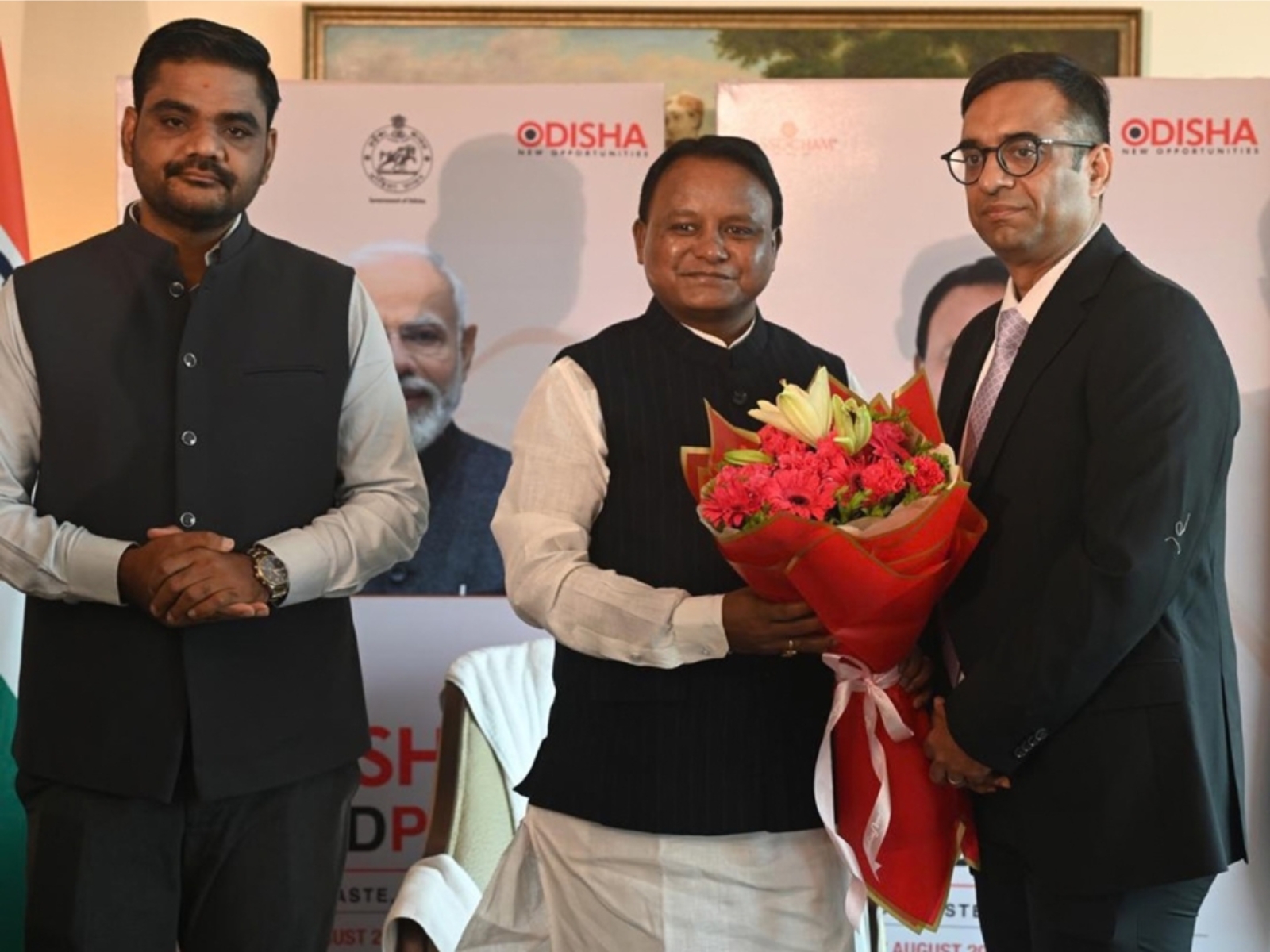Odisha CM Mohan Charan Majhi and SentraForge AI CEO Karthik Krishnan