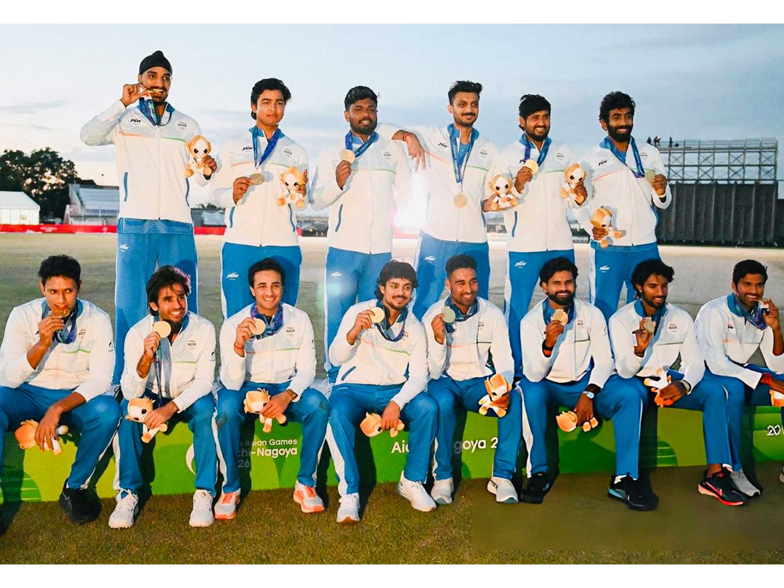 Indian team. (Photo:X/@VVSLaxman281) 