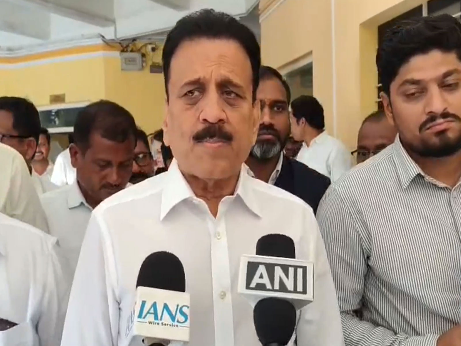 Maharashtra Minister Girish Mahajan (File photo/ANI)