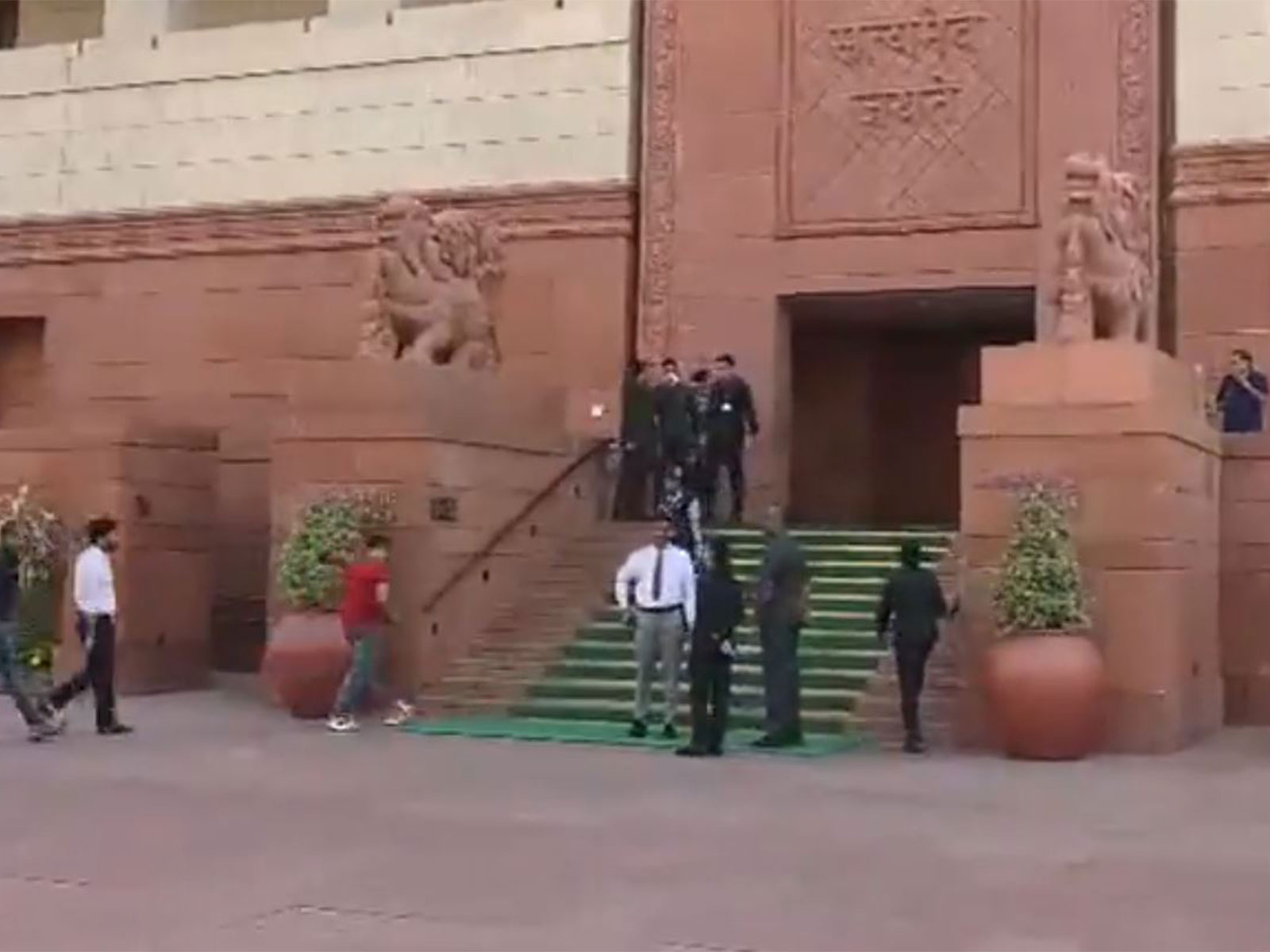 Visuals from Parliament's Makar Dwar ahead of INDIA bloc march (Photo/ANI)