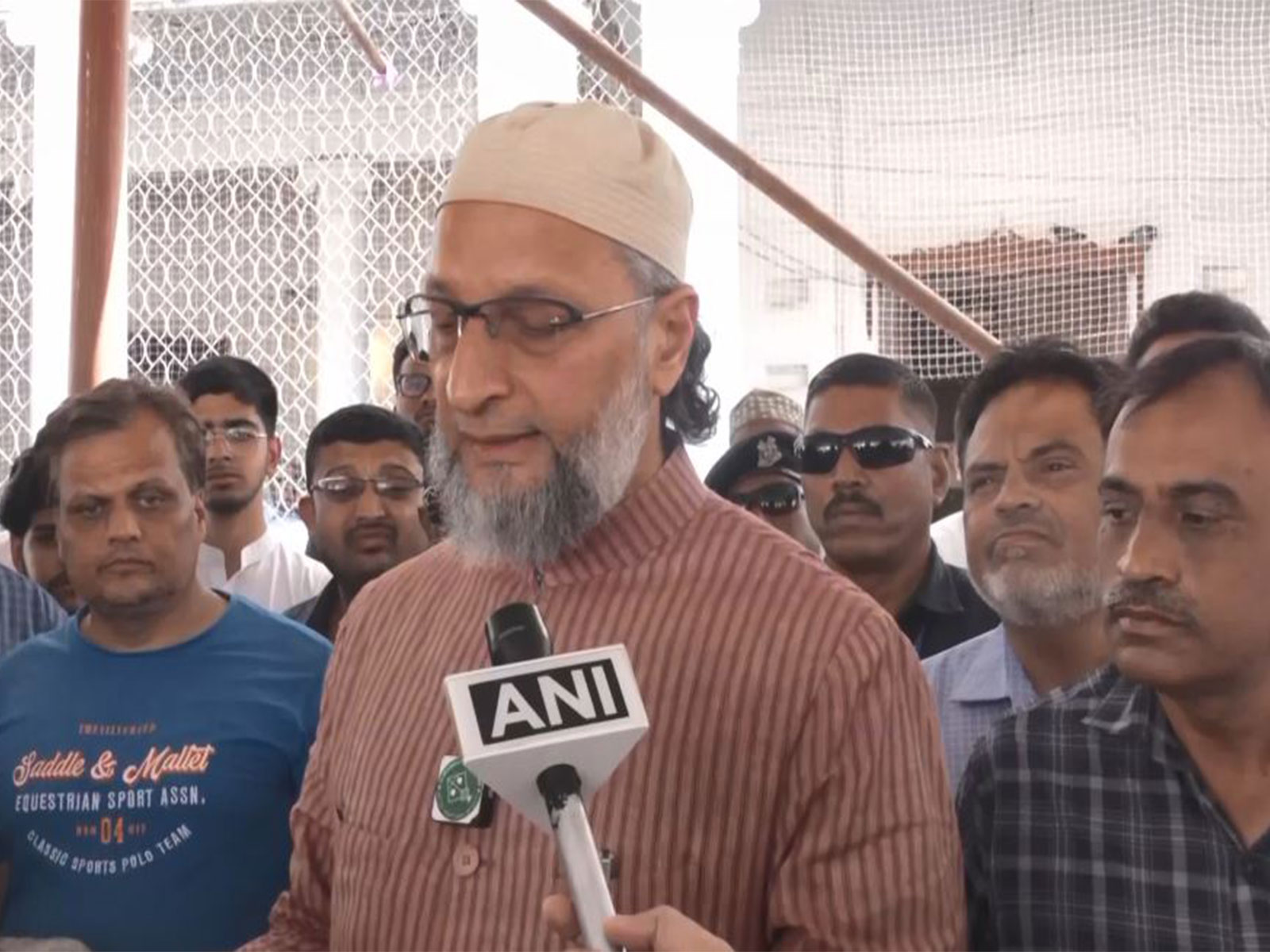  All India Majlis-e-Ittehadul Muslimeen (AIMIM) chief and Hyderabad MP Asaduddin Owaisi  (Photo/ANI)