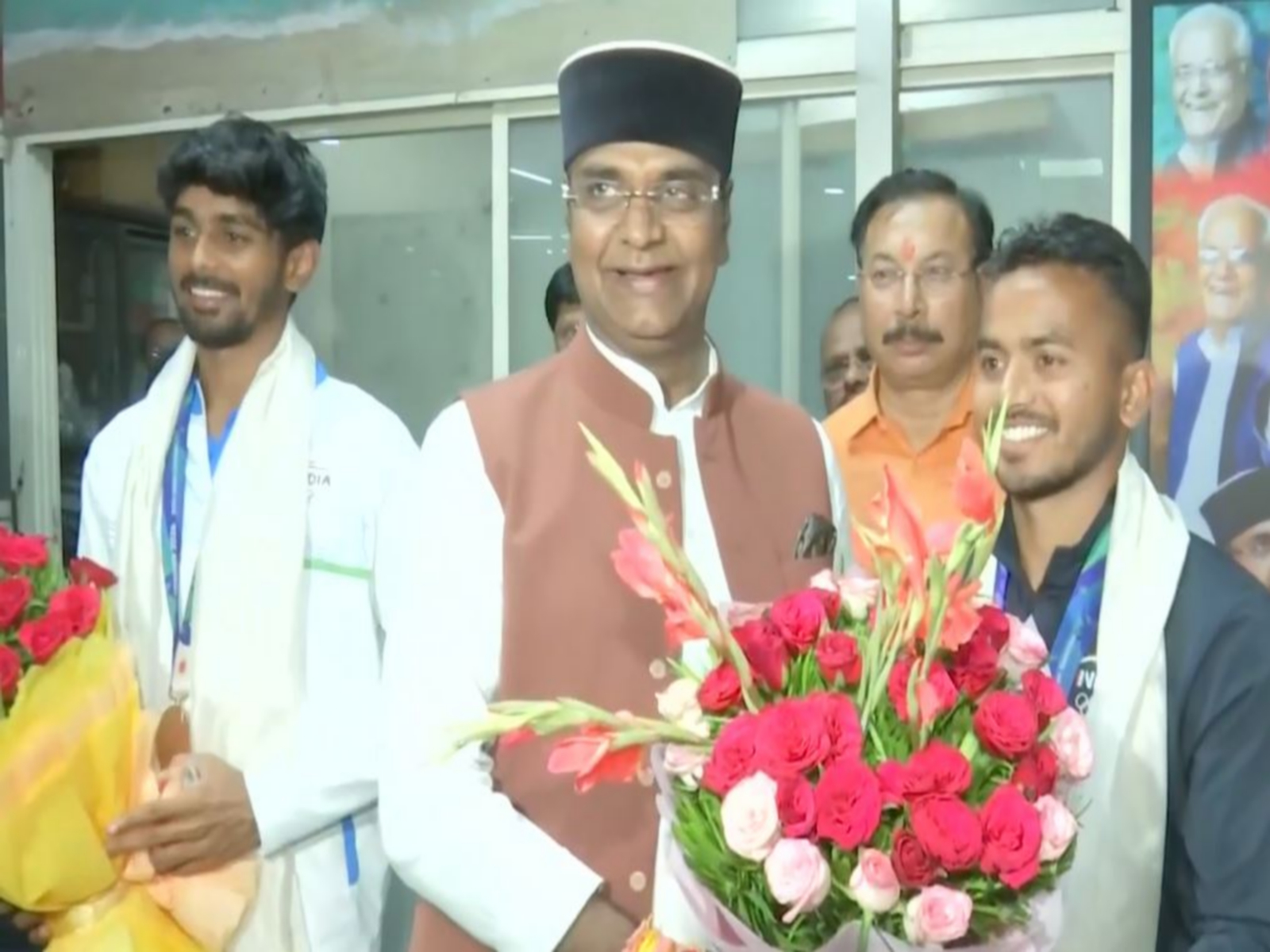 Vivek Sagar, Jay Meena meet MP Sports Minister in Bhopal. (Photo/ANI) 