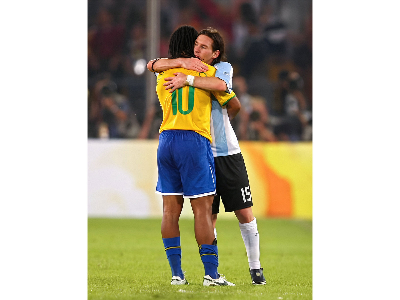Lionel Messi and Ronaldinho. (Photo:X/@10Ronaldinho) 