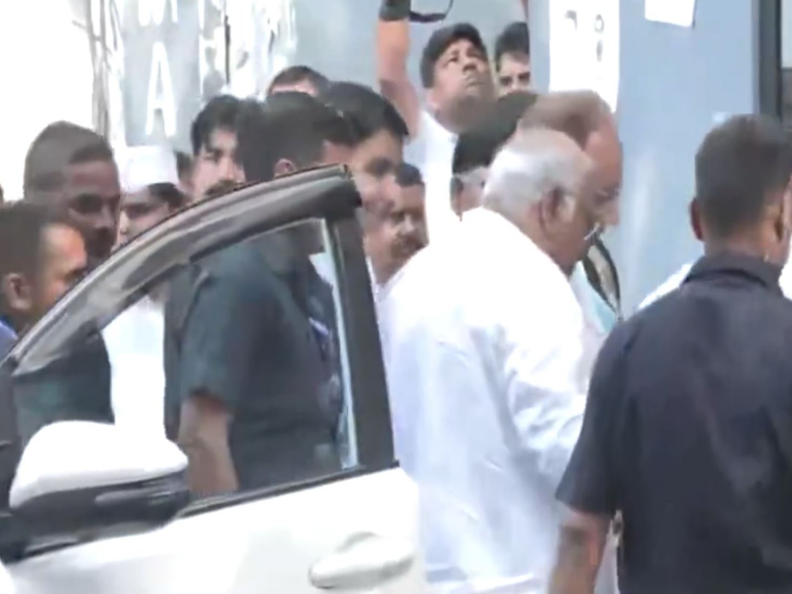 Congress President Mallikarjun Kharge at opposition meeting (Photo/ANI)