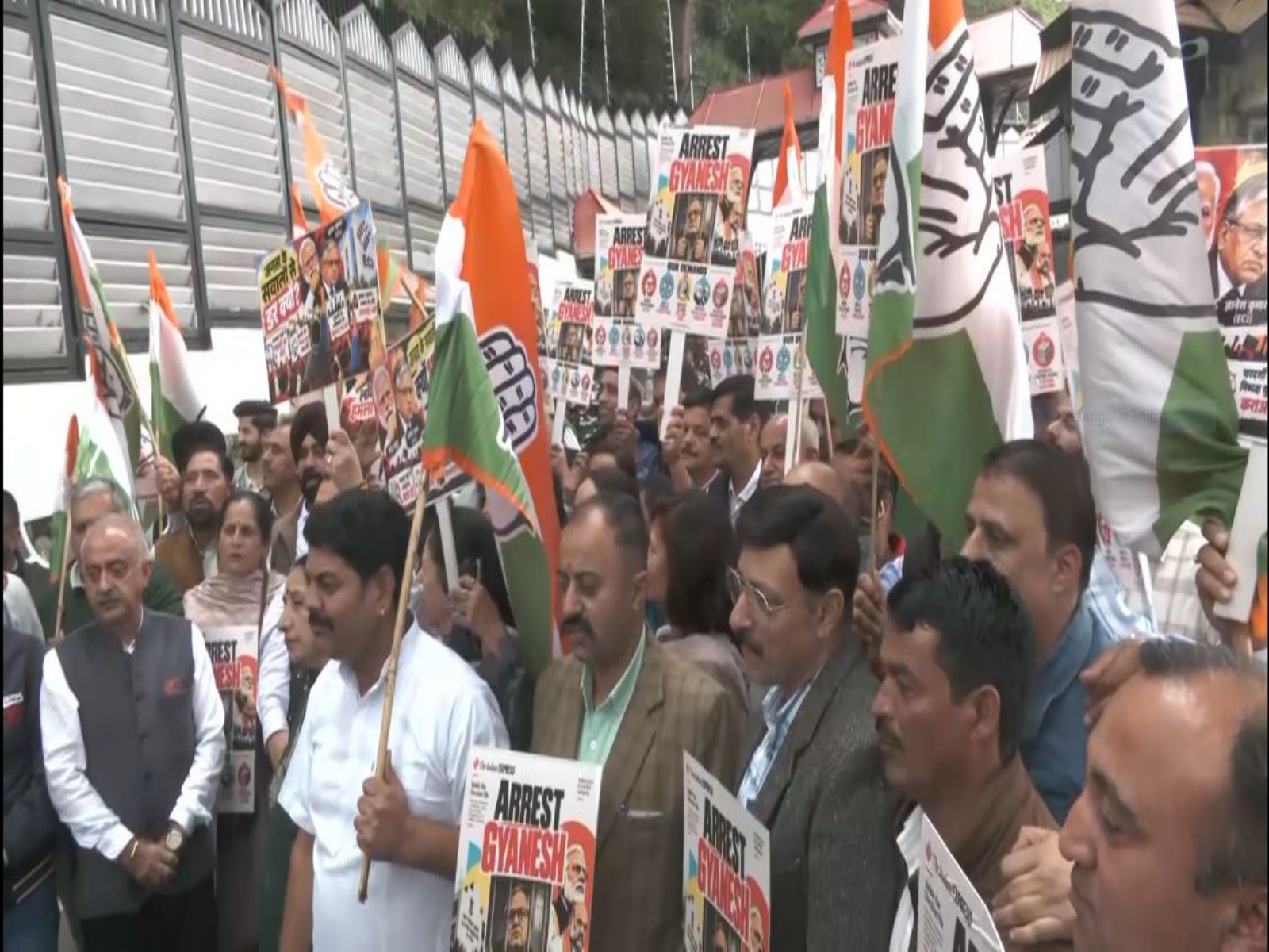 Himachal Pradesh Congress hold protest, stages gherao of Lok Bhawan in Shimla (Photo/ANI)