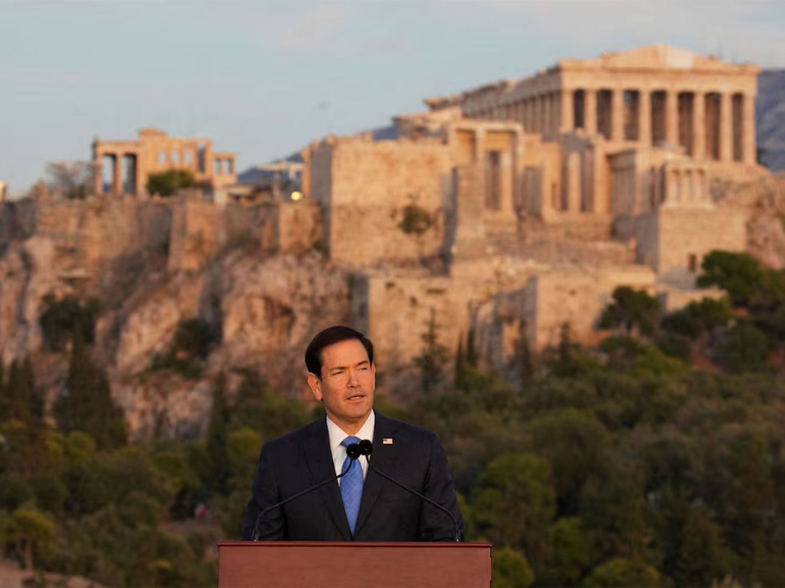 US Secretary of State Marco Rubio speaks at the Pnyx hill, where ancient Athenians held democratic assemblies, with the ancient Parthenon temple atop the Acropolis in the background, in Athens, Greece. (Photo/Reuters)