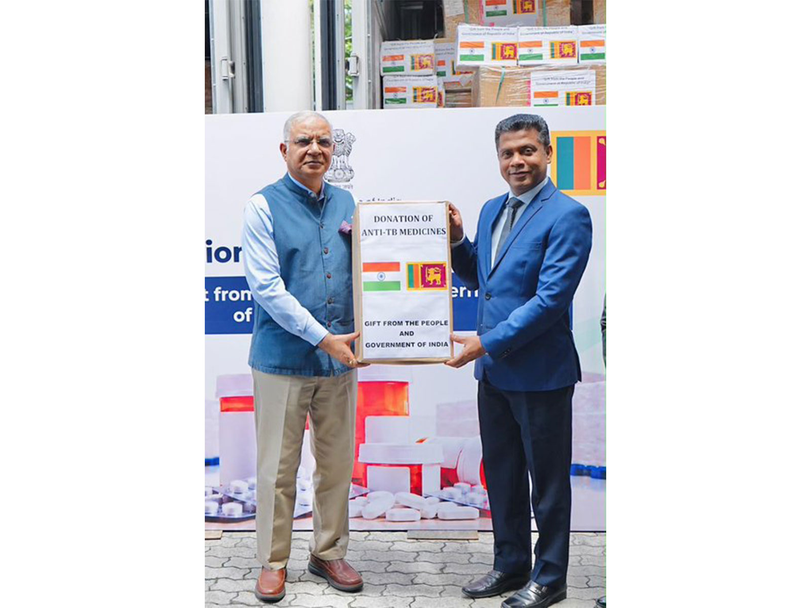 India’s High Commissioner to Sri Lanka Santosh Jha hands over anti-TB medicines to Sri Lankan Minister of Health and Mass Media Nalinda Jayatissa. (Photo: X/@santjha)