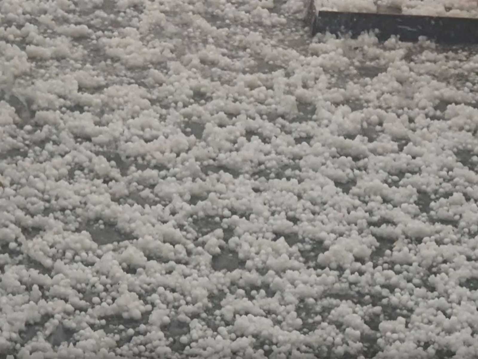 Hailstorm lashes in parts of Bandipora (Photo/ANI)