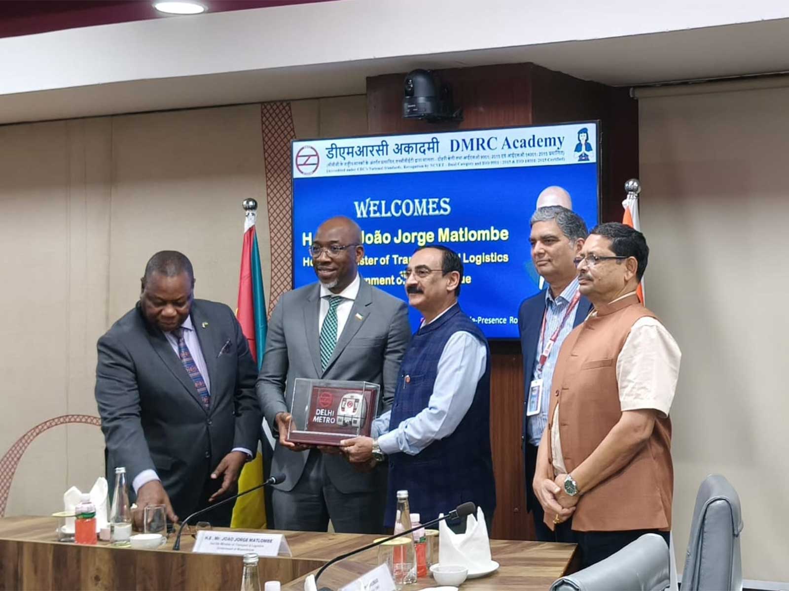 Mozambique Transport Minister João Jorge Matlombe visits Delhi Metro Academy in New Delhi (Photo: x/@OfficialDMRC)