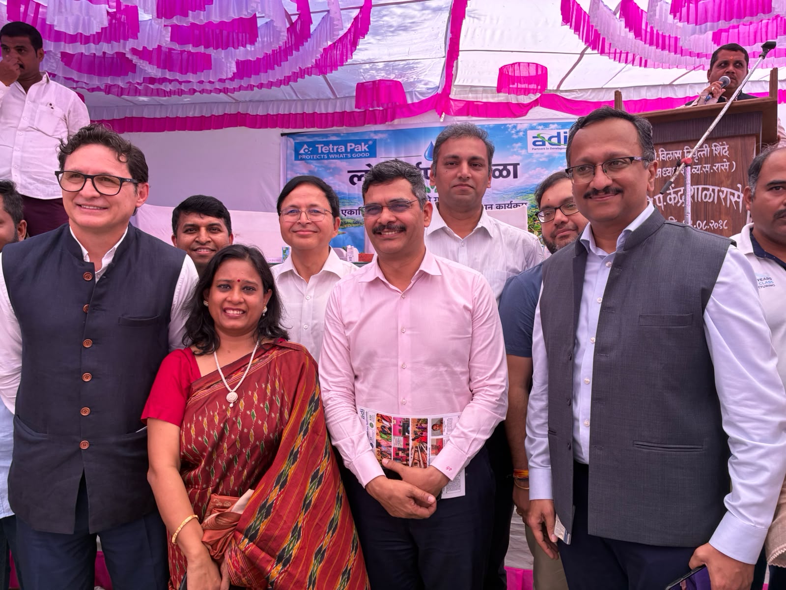 Gajanan Patil, CEO, Zilla Parishad Pune, joined Tetra Pak leaders at the IWRDM Programme community handover in Khed, Pune