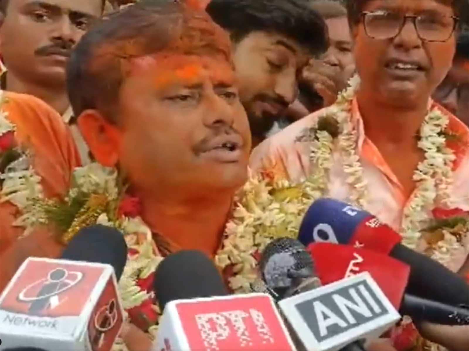BJP’s Sakharav Sarkar leads in Rejinagar bypoll (Photo/ANI)