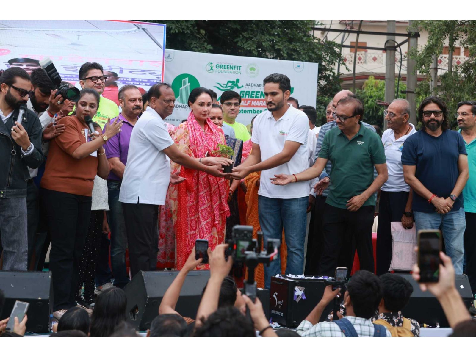 Participants from 17 states and overseas spread the message of a healthy, green and clean India; every runner receives a sapling