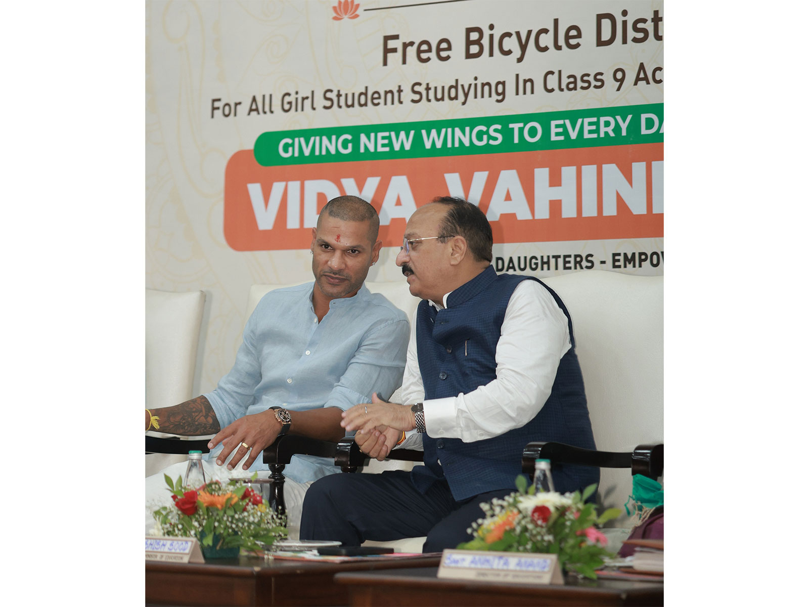 Shikhar Dhawan (L) and Ashish Sood in conversation at SDF's STEM Lab launch in CM Shri School Janakpuri. (Photo: Shikhar Dhawan Foundation)