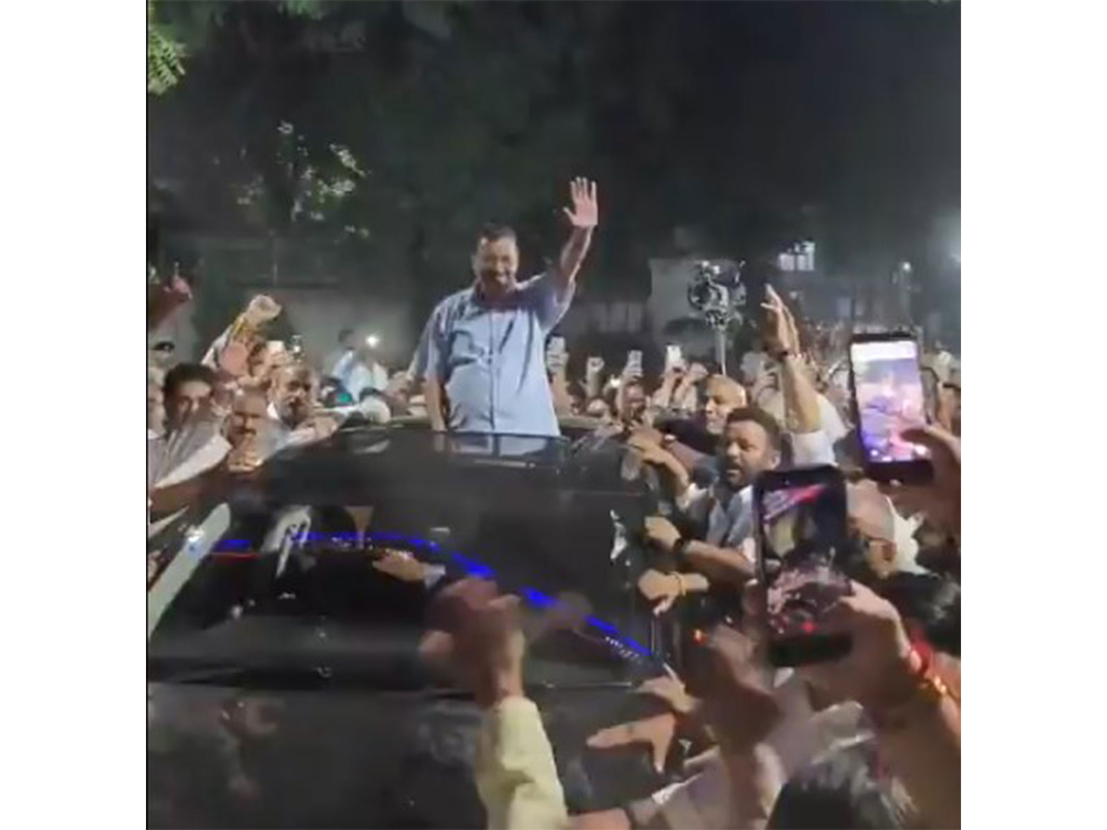 Arvind Kejriwal released by Delhi Police (Photo/@ArvindKejriwal)