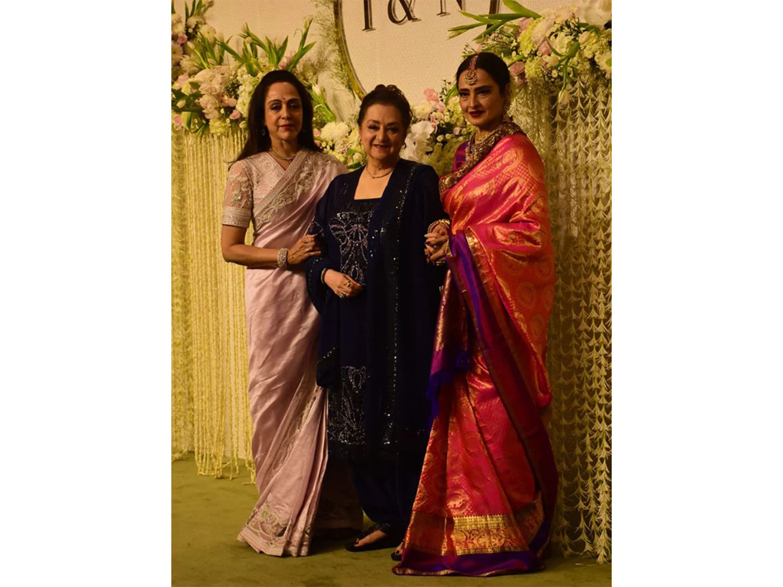Hema Malini, Saira Banu send birthday wishes to Rekha (Photo/Instagram@sairabanu)