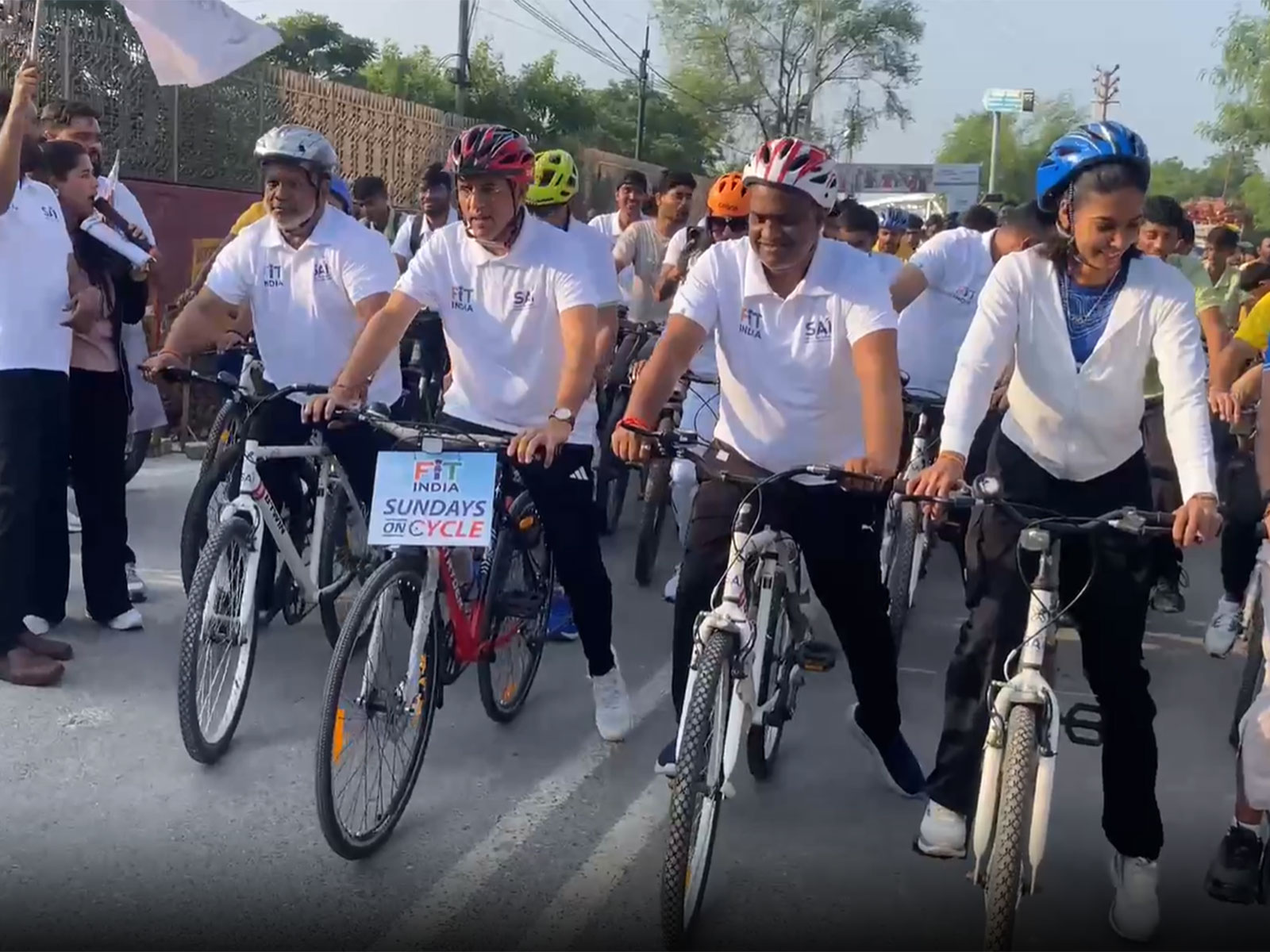 Union Sports Minister Mansukh Mandaviya joins 94th Fit India Sundays on Cycle in Varanasi (Photo: ANI)