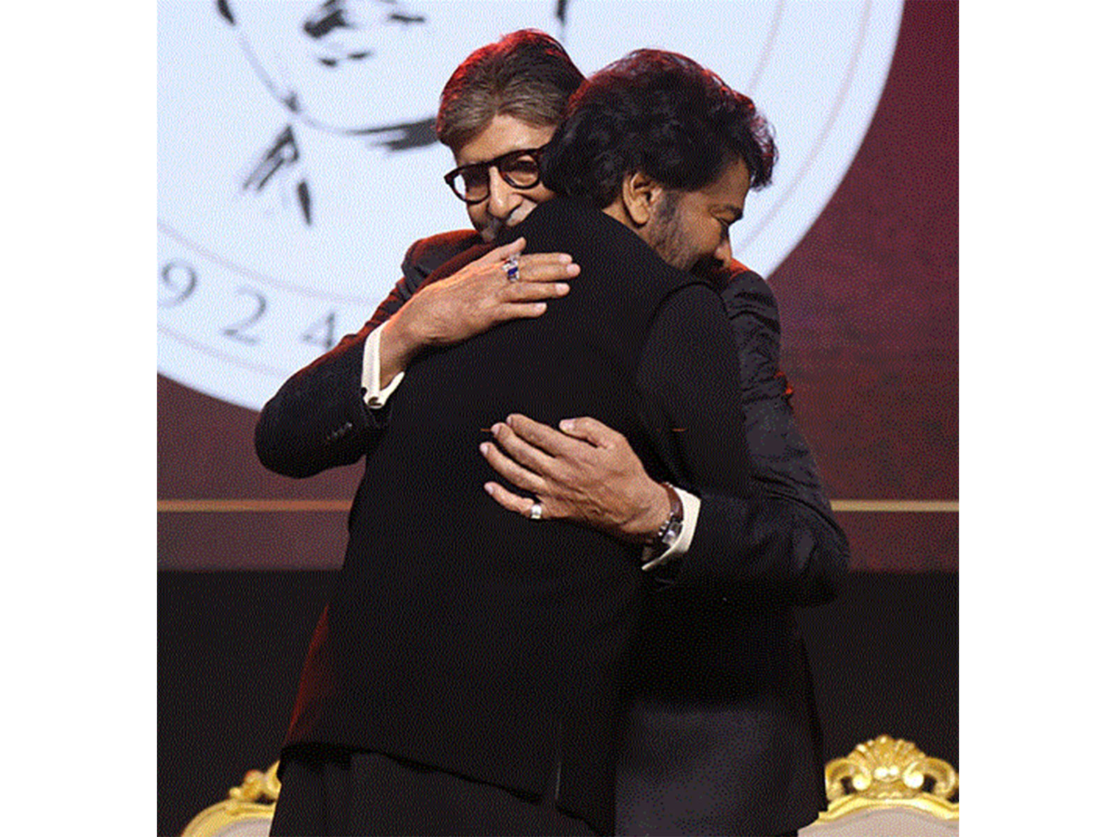 Amitabh Bachchan, Chiranjeevi (Photo/X/@@KChiruTweets)